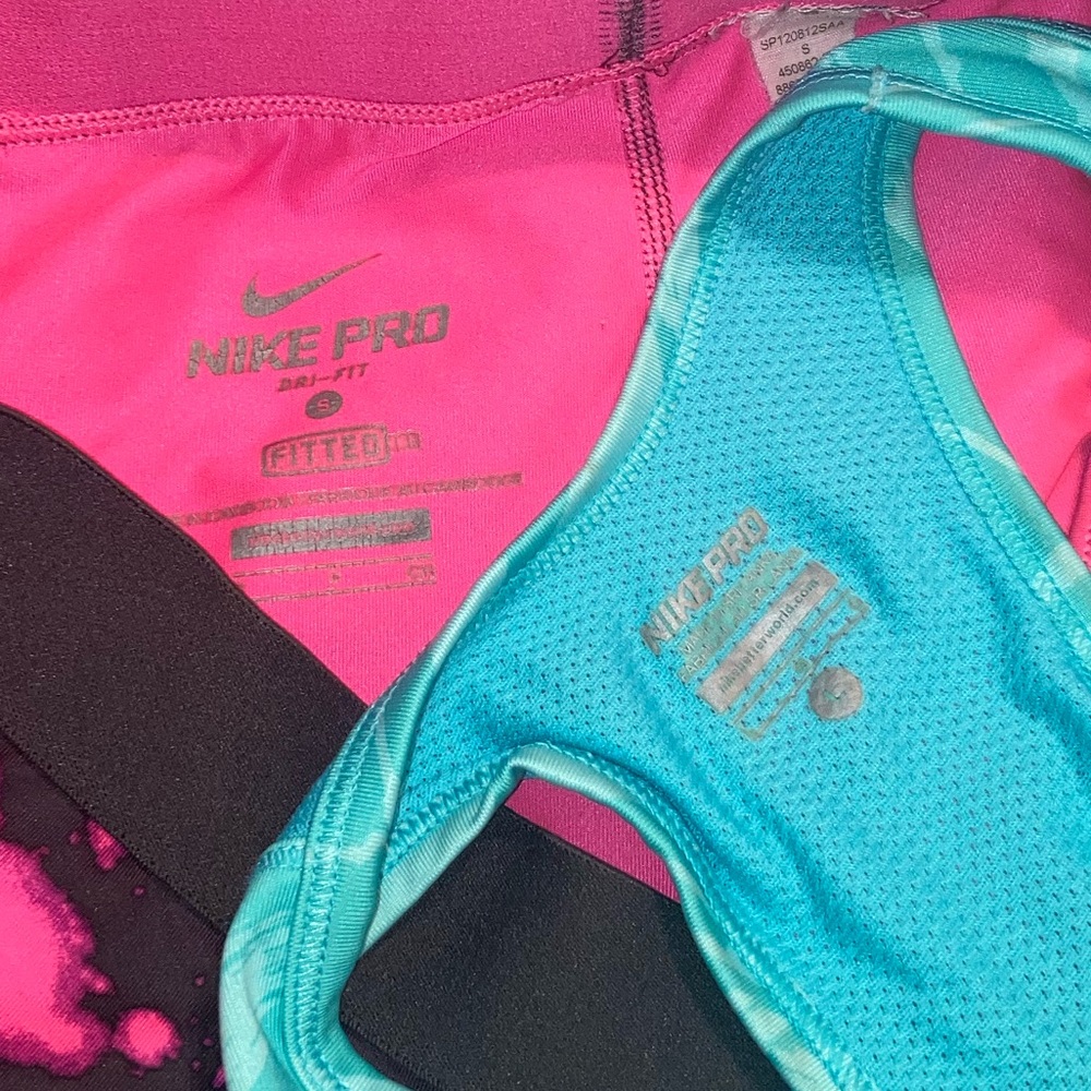 Nike Pro Racerback Sports Bra - Picture 4 of 4